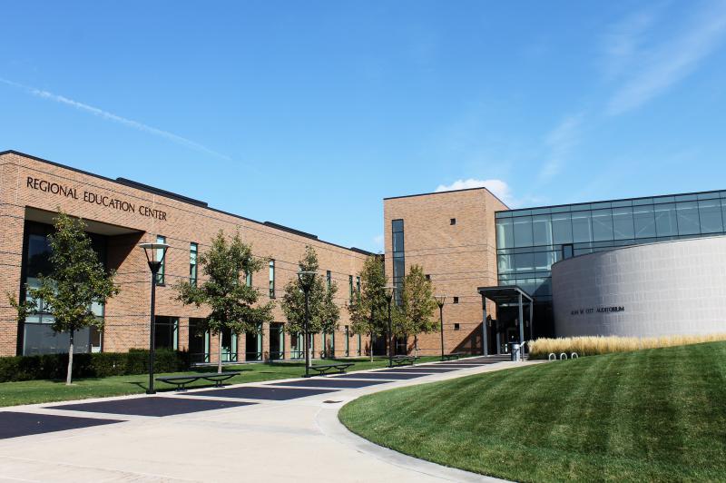 Tuyển sinh kì xuân 2025 Đại học Minh Truyền