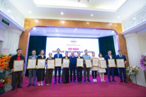 Futurelink Star nhận bằng khen doanh nghiệp 5 sao 2024 trong lĩnh vực XKLĐ