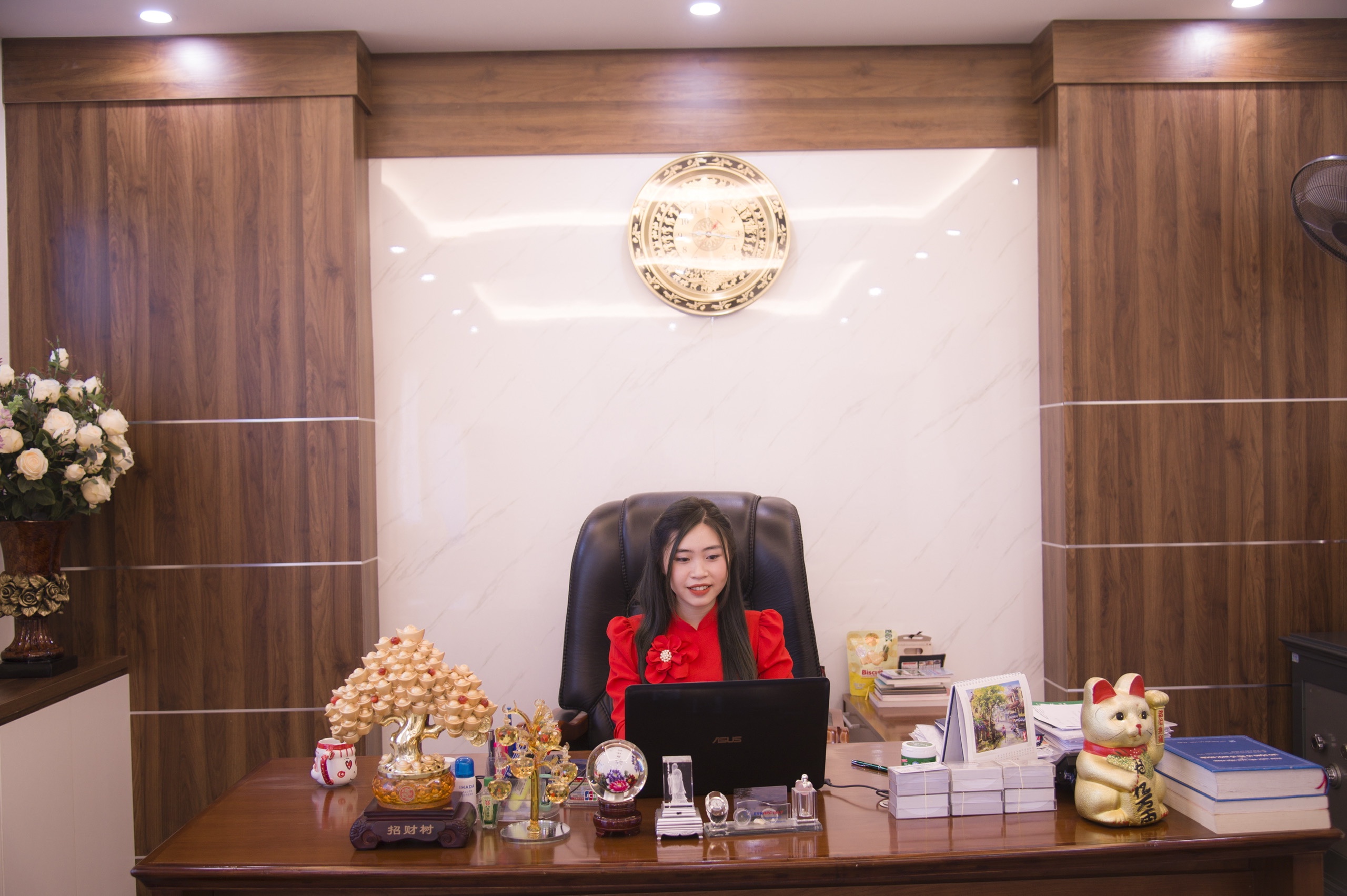 Trợ lý chủ tịch - Bà Lưu Lan Hương