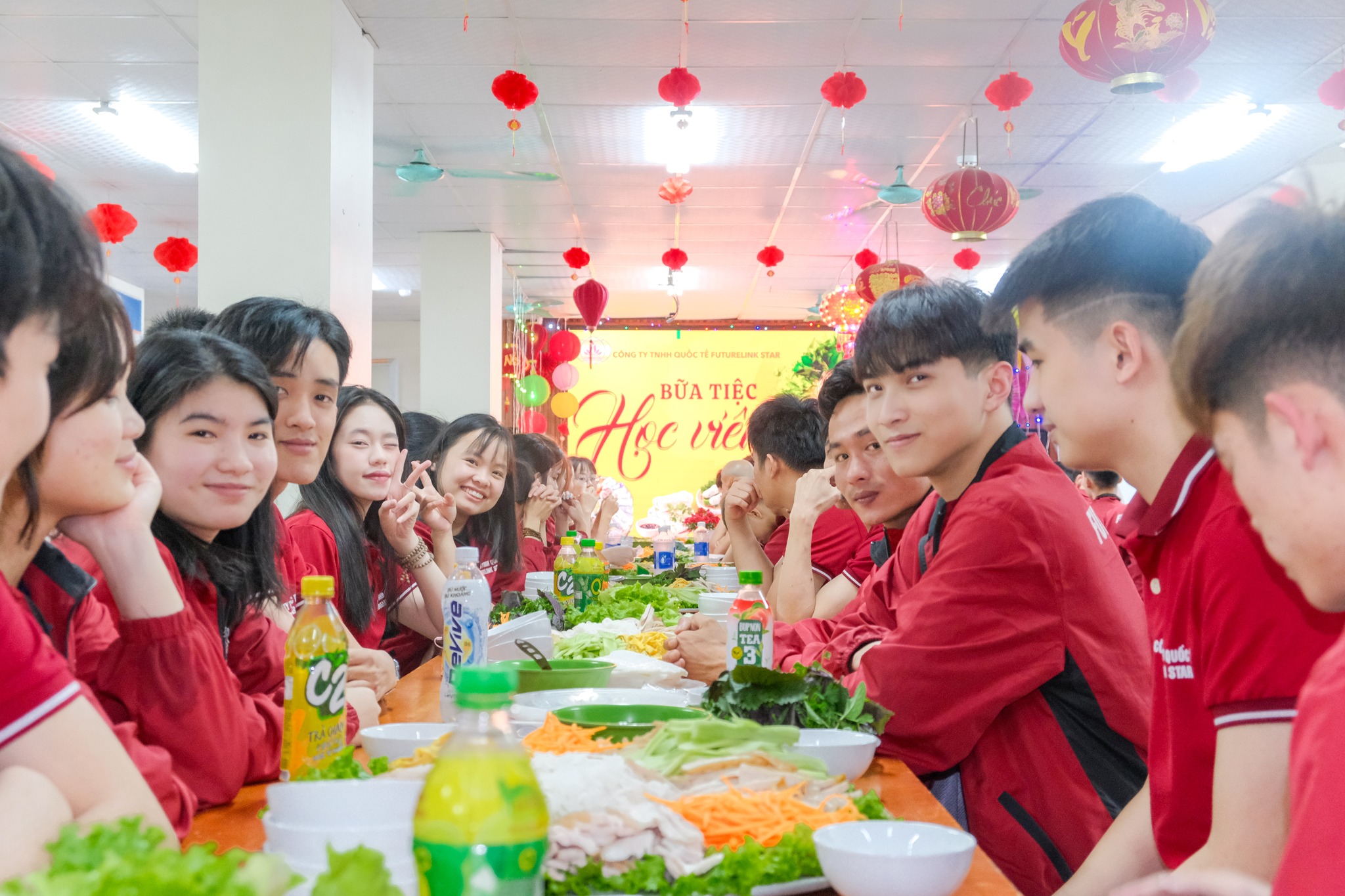 Học viên tham gia sự kiện ẩm thực tại Futurelink Star